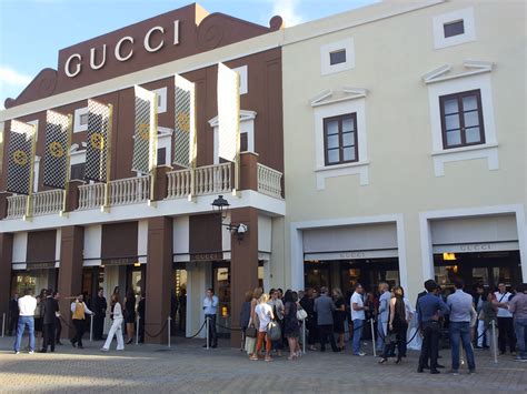 Reviews of Gucci Outlet, Sicilia Outlet Village .